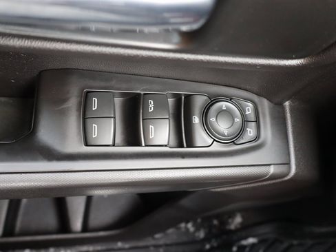 Used 2020 Chevrolet Silverado 1500 Custom Trail Boss w/ Custom Convenience Package image 17