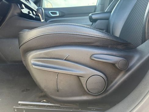 Used 2024 Jeep Compass Latitude image 13