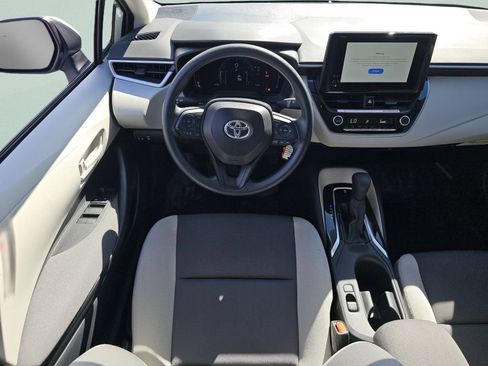 Used 2026 Toyota Corolla LE FWD image 4