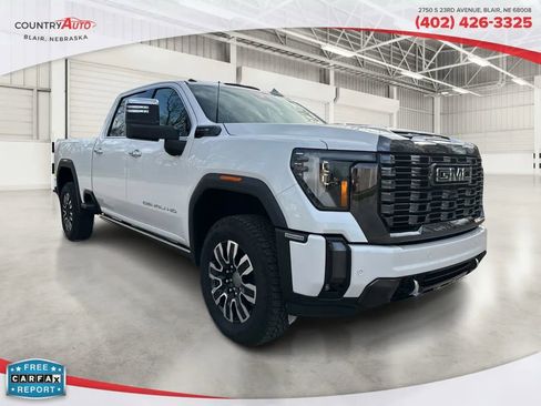 Used 2024 GMC Sierra 2500 Denali Ultimate w/ Max Trailering Package AWD/4WD image 8