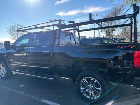 Used 2018 Chevrolet Silverado 2500 High Country w/ Duramax Plus Package image 12