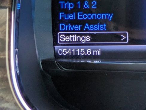 Used 2016 Ford Taurus Limited image 25