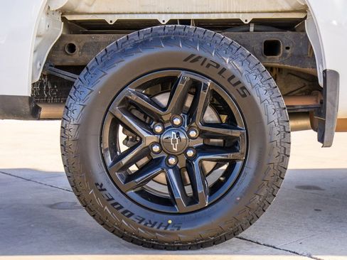 Used 2021 Chevrolet Silverado 1500 Custom Trail Boss image 9