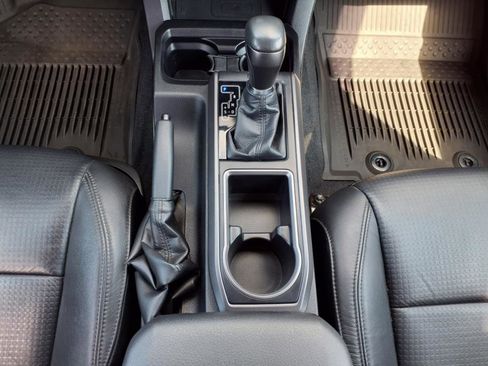 Used 2021 Toyota Tacoma TRD Off-Road w/ TRD Premium Off Road Package image 20