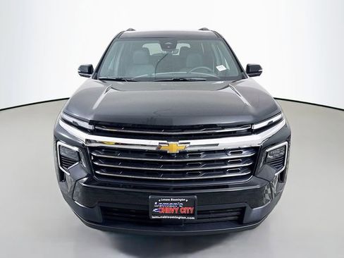 New 2026 Chevrolet Traverse LT w/ Driver Confidence Package image 2