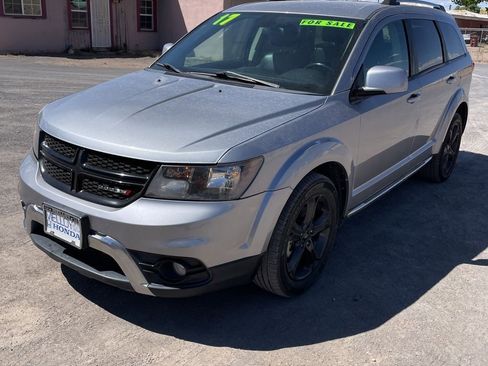 Used 2018 Dodge Journey Crossroad AWD/4WD image 2