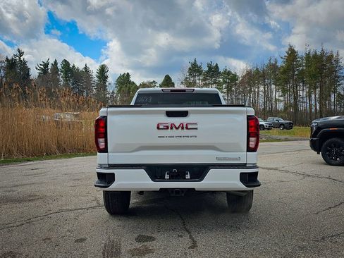 New 2026 GMC Sierra 1500 Elevation image 4