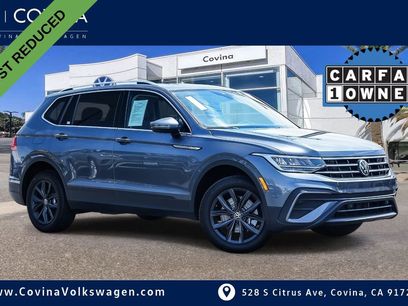 Used 2024 Volkswagen Tiguan SE w/ Panoramic Sunroof Package