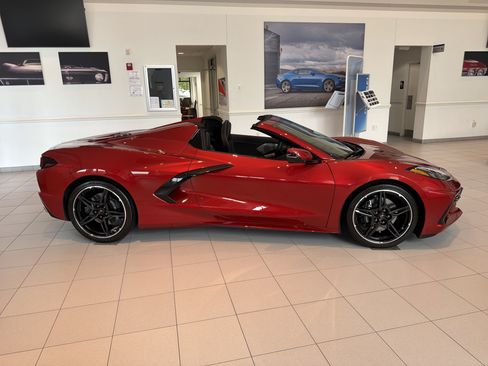 Used 2023 Chevrolet Corvette Stingray Preferred Conv w/ 2LT RWD image 4