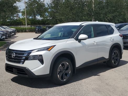 New 2026 Nissan Rogue SV image 5