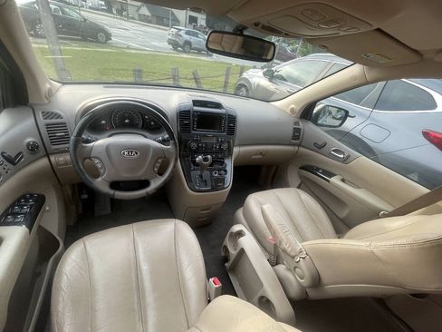 Used 2012 Kia Sedona EX w/ Luxury Pkg FWD image 11