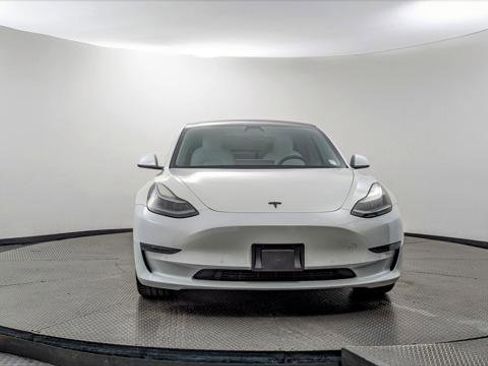 Used 2021 Tesla Model 3 Performance image 11