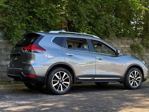 Used 2018 Nissan Rogue SL w/ Premium Package AWD/4WD image 3