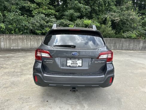 Used 2018 Subaru Outback 2.5i Premium AWD/4WD image 7