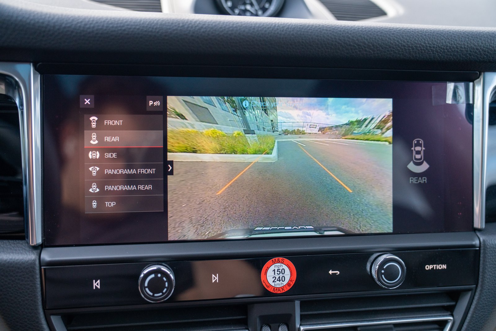 Certified 2026 Porsche Macan AWD/4WD image 19