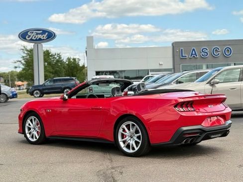 Used 2025 Ford Mustang GT Premium RWD image 34