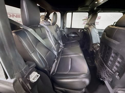 Used 2021 Jeep Wrangler Unlimited Rubicon 4xe w/ Steel Bumper Group AWD/4WD image 32