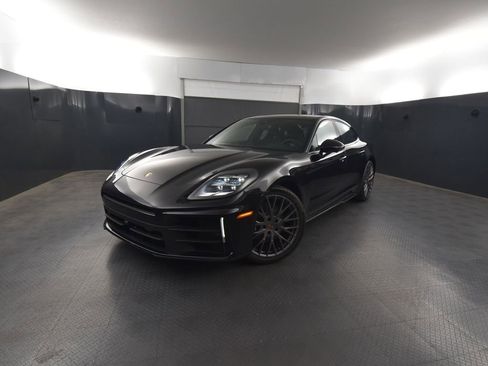 New 2025 Porsche Panamera 4 image 44