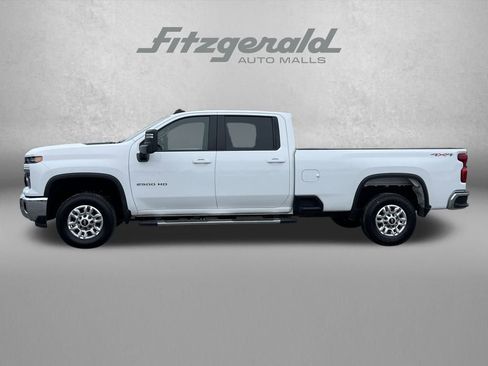 Used 2025 Chevrolet Silverado 2500 LT w/ Convenience Package image 4