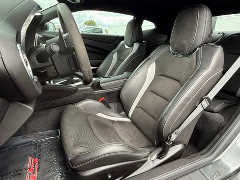 Used 2018 Chevrolet Camaro SS image 13