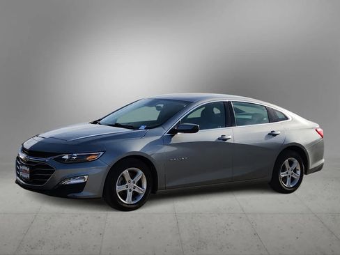 Used 2024 Chevrolet Malibu LT image 4