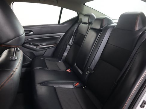 Used 2024 Nissan Altima 2.5 SR image 29