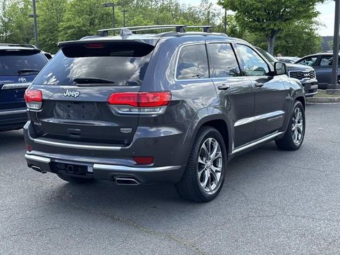 Used 2019 Jeep Grand Cherokee Summit image 2
