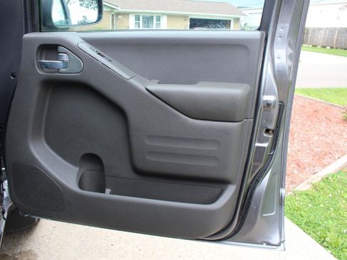 Used 2019 Nissan Frontier PRO-4X AWD/4WD image 35