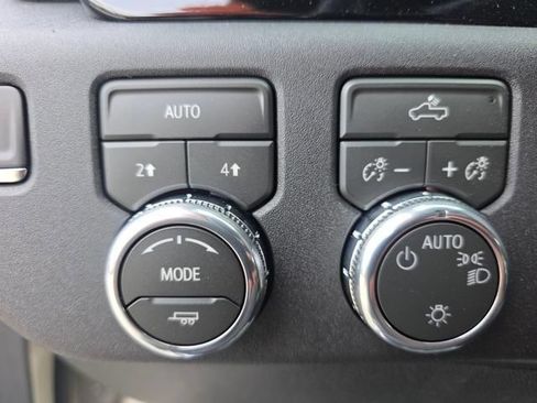New 2026 GMC Sierra 1500 SLE AWD/4WD image 29