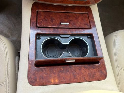 Used 2010 Chevrolet Suburban LTZ image 29