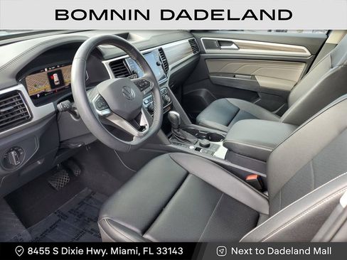 Used 2023 Volkswagen Atlas SEL image 16