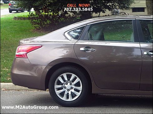Used 2013 Nissan Altima 2.5 FWD image 23