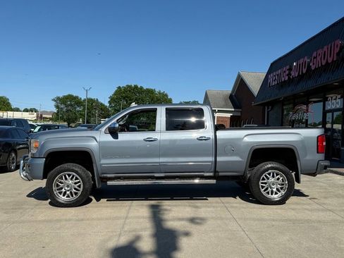 Used 2016 GMC Sierra 2500 Denali w/ Driver Alert Package AWD/4WD image 2