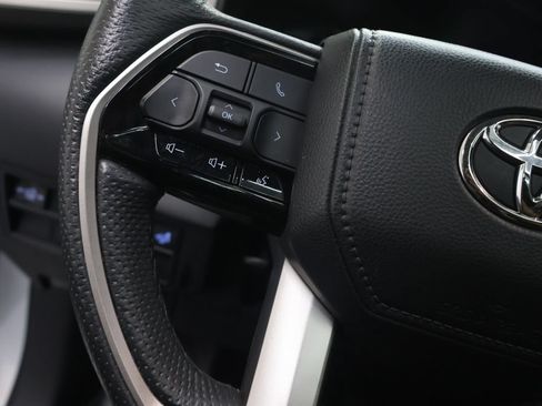 Used 2023 Toyota Tundra Limited AWD/4WD image 19