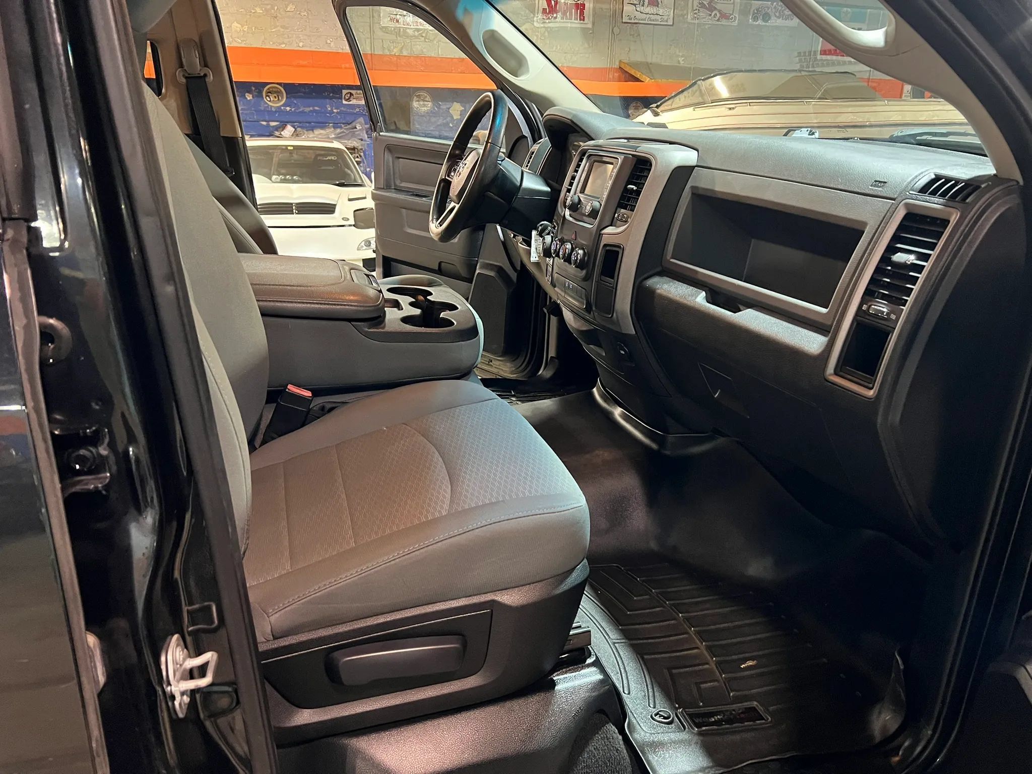 Used 2017 RAM 1500 Express w/ Black Ram 1500 Express Group AWD/4WD image 16