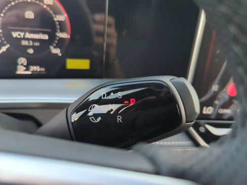 New 2026 Volkswagen Tiguan SE R-Line image 15