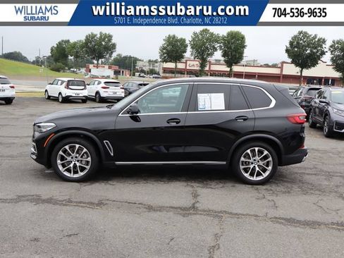 Used 2022 BMW X5 xDrive40i w/ Parking Assistance Package AWD/4WD image 5