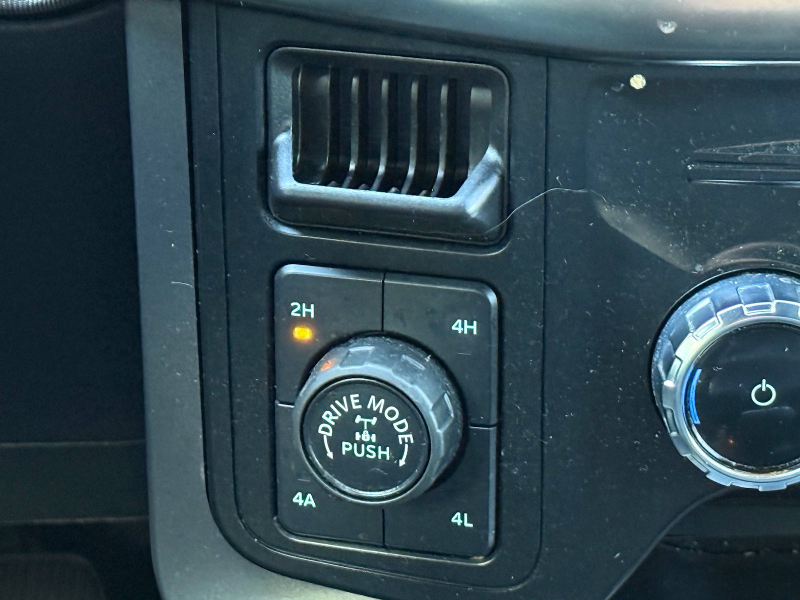 Used 2024 Ford F150 Lariat w/ Equipment Group 502A High AWD/4WD image 26