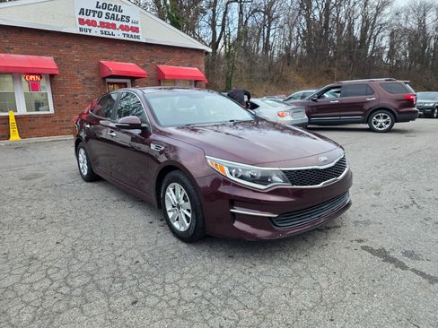 Used 2016 Kia Optima LX w/ LX Convenience Package image 3
