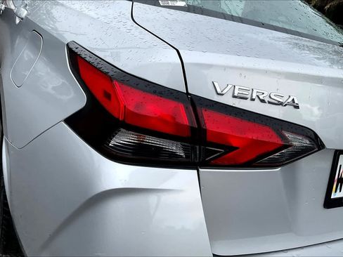 Used 2023 Nissan Versa SV FWD image 32