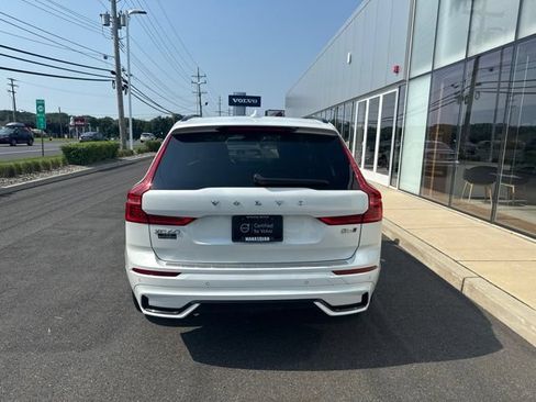 Certified 2024 Volvo XC60 B5 Plus w/ Protection Package Premier AWD/4WD image 4