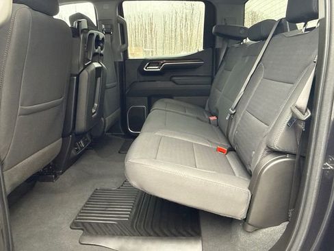Used 2022 Chevrolet Silverado 1500 LT image 16