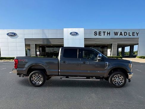Used 2019 Ford F250 Lariat w/ Lariat Value Package image 8