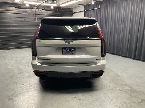 Used 2022 Cadillac Escalade Sport w/ Touring Package AWD/4WD image 5