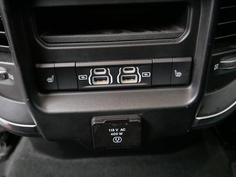 Used 2021 RAM 1500 Laramie image 12