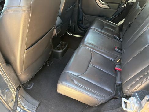 Used 2017 Jeep Wrangler Unlimited Sport w/ Quick Order Package 24S AWD/4WD image 35