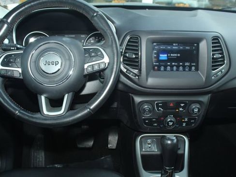 Used 2019 Jeep Compass Latitude w/ Popular Equipment Group image 4