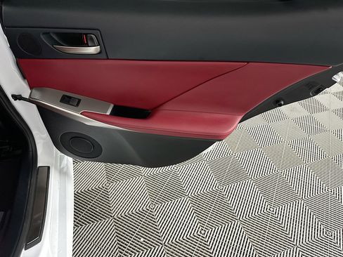 Used 2018 Lexus IS 350 image 30