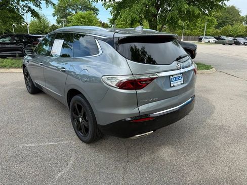 Used 2023 Buick Enclave Essence w/ Experience Buick Package FWD image 3