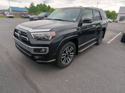 Used 2023 Toyota 4Runner Limited AWD/4WD image 4